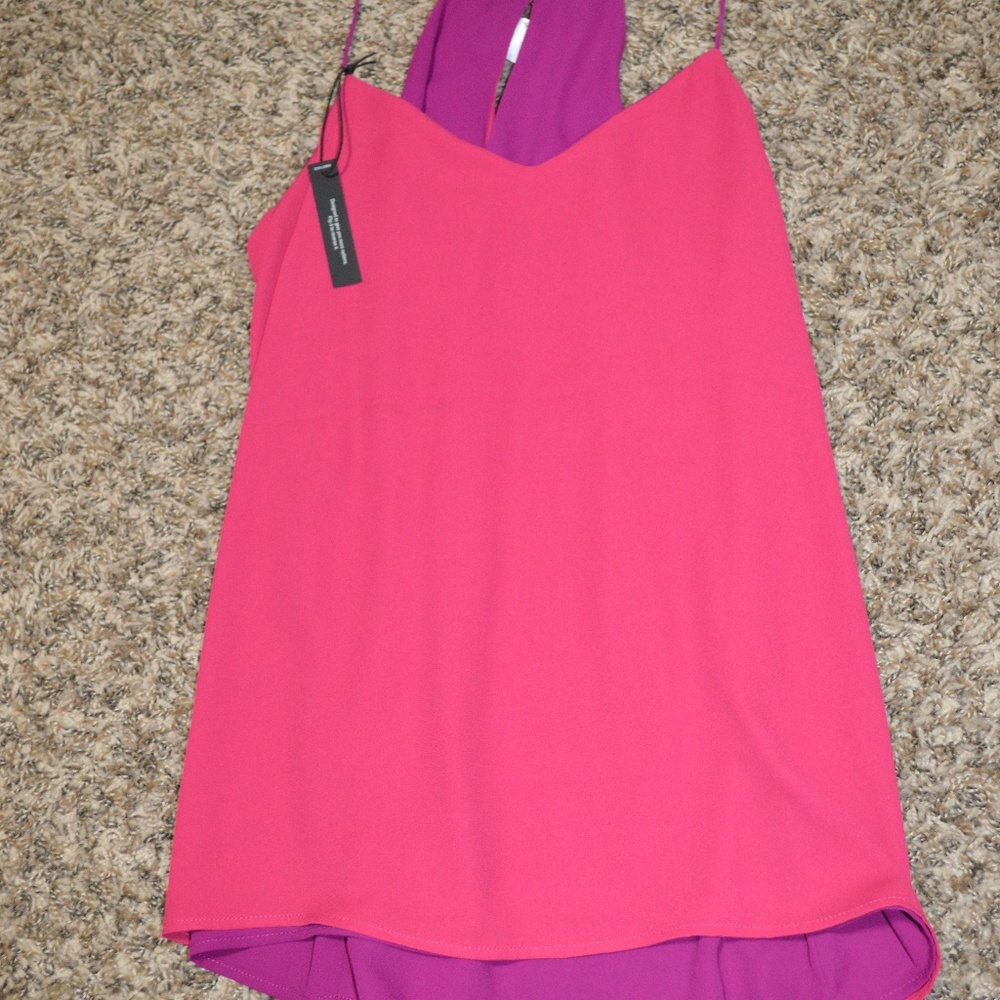 Express reversible top, size medium